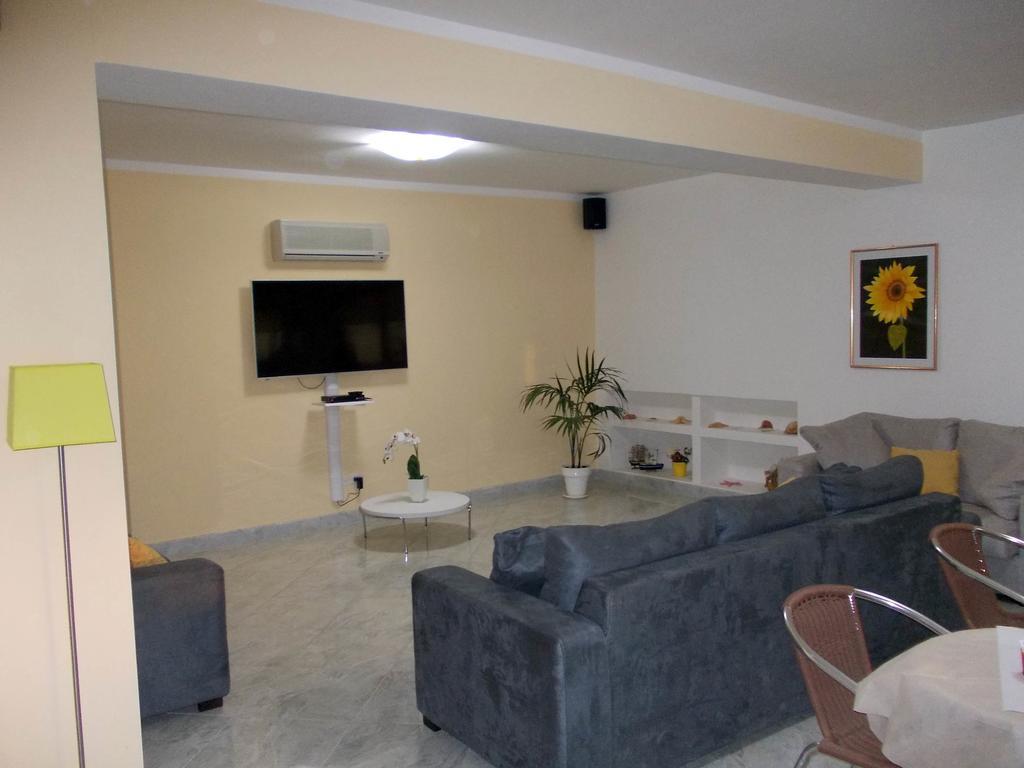 Hotel Solaria Rodi Garganico Εξωτερικό φωτογραφία