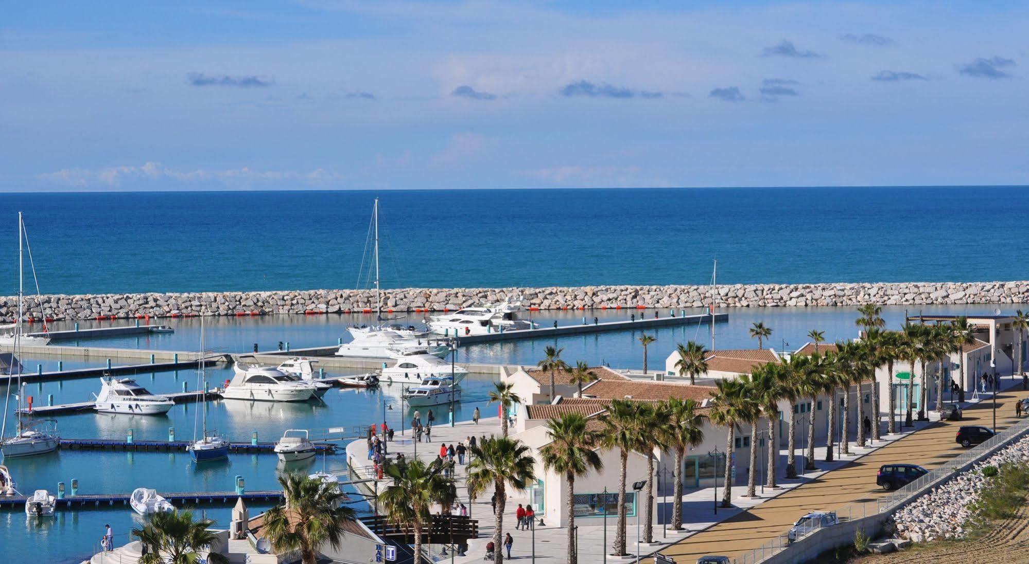 Hotel Solaria Rodi Garganico Εξωτερικό φωτογραφία