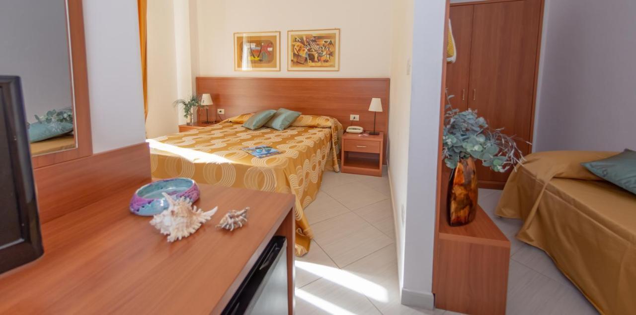 Hotel Solaria Rodi Garganico Εξωτερικό φωτογραφία