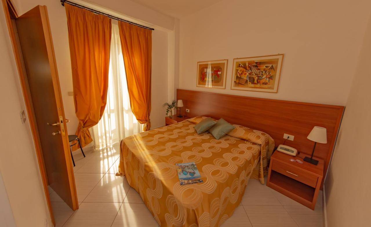 Hotel Solaria Rodi Garganico Εξωτερικό φωτογραφία
