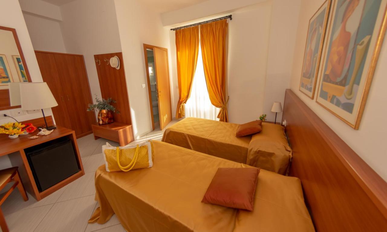 Hotel Solaria Rodi Garganico Εξωτερικό φωτογραφία